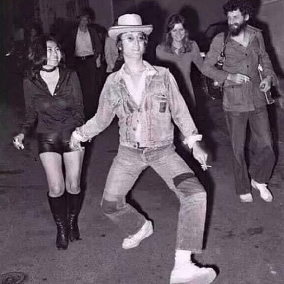 Meet your Posher, Devlan - Picture 1 of 1